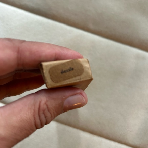 NIB Stila Smudge Crayon Waterproof Primer/Shadow/Liner- Dazzle - Picture 8 of 8